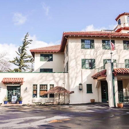 Columbia Gorge Hotel & Spa Гуд-Рівер Екстер'єр фото