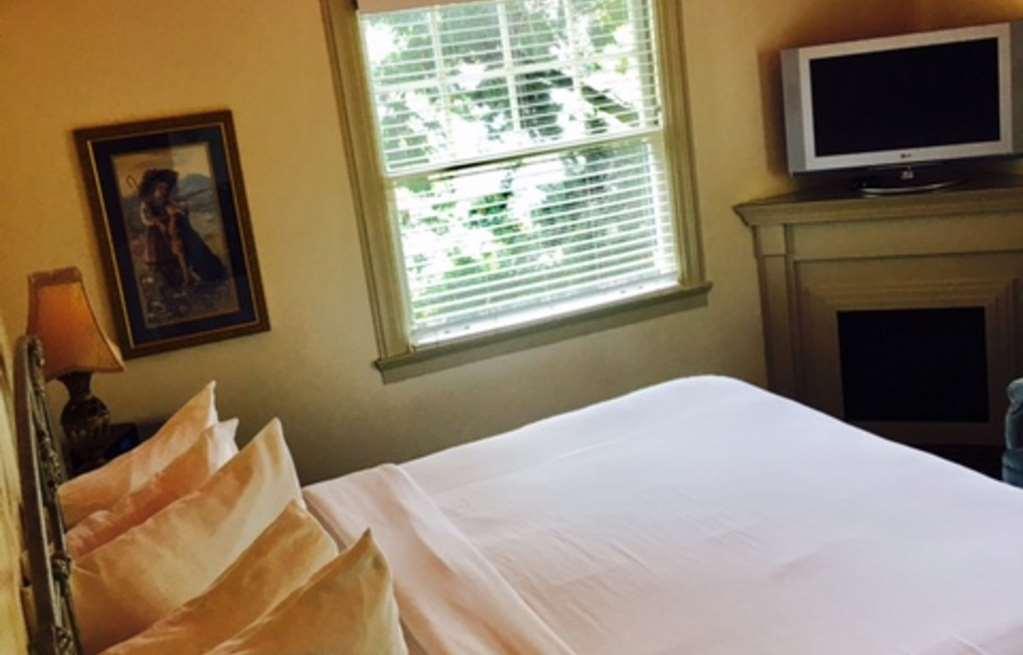 Columbia Gorge Hotel & Spa Гуд-Рівер Номер фото