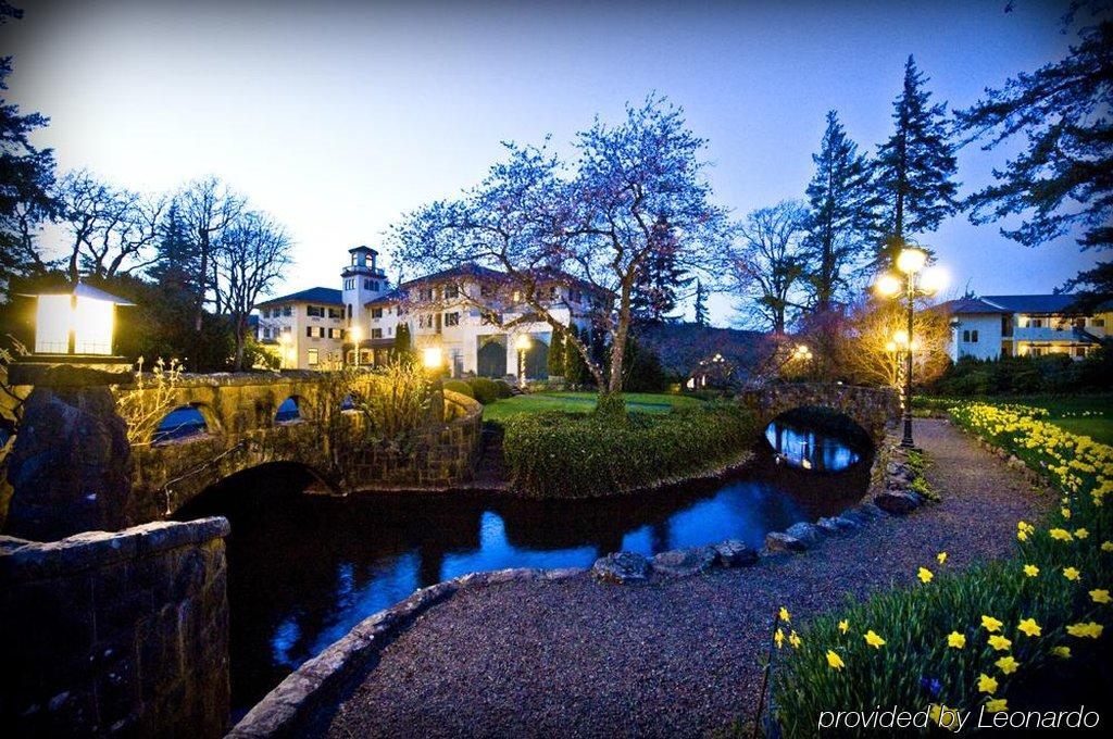 Columbia Gorge Hotel & Spa Гуд-Рівер Екстер'єр фото