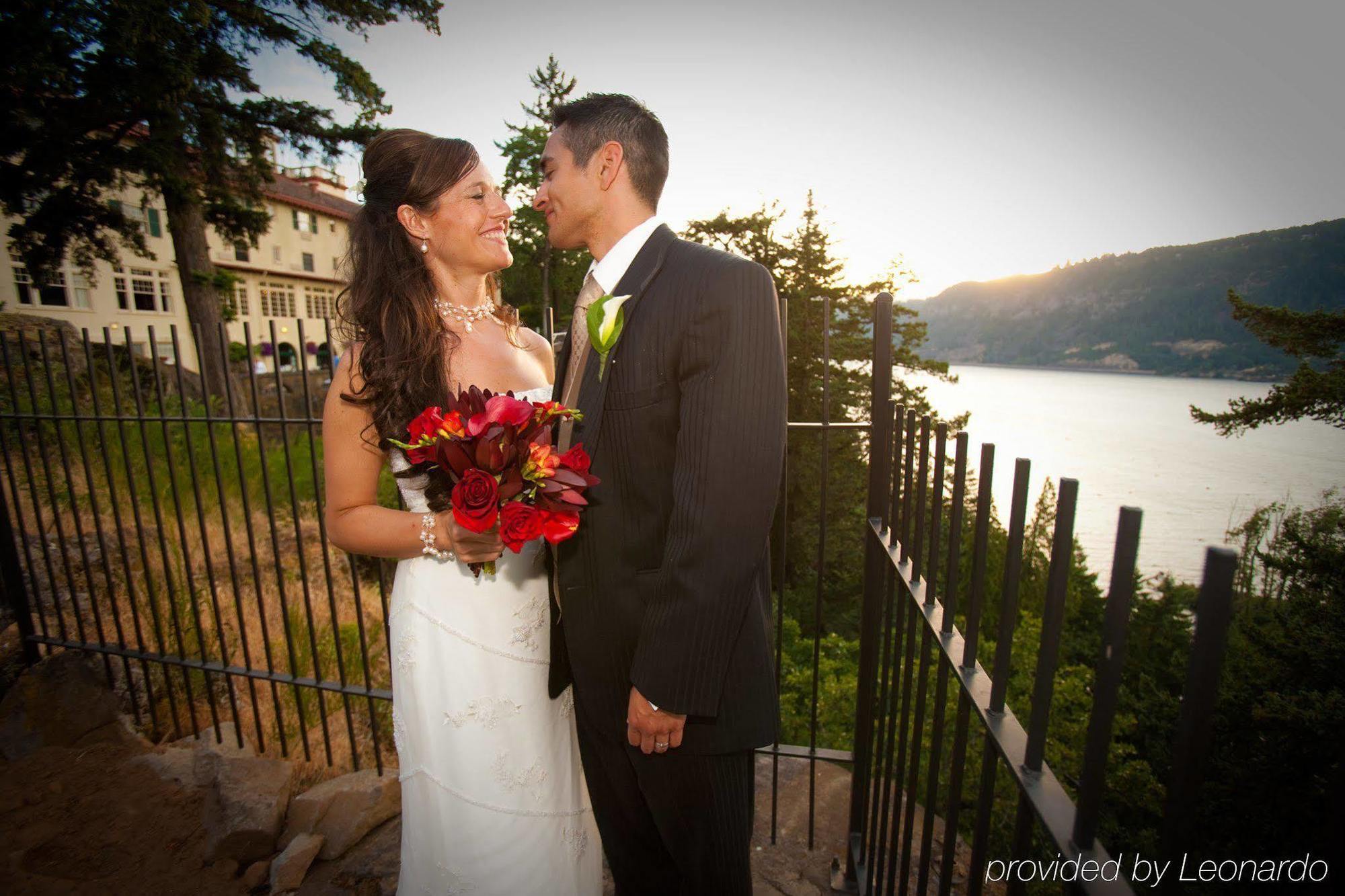 Columbia Gorge Hotel & Spa Гуд-Рівер Екстер'єр фото