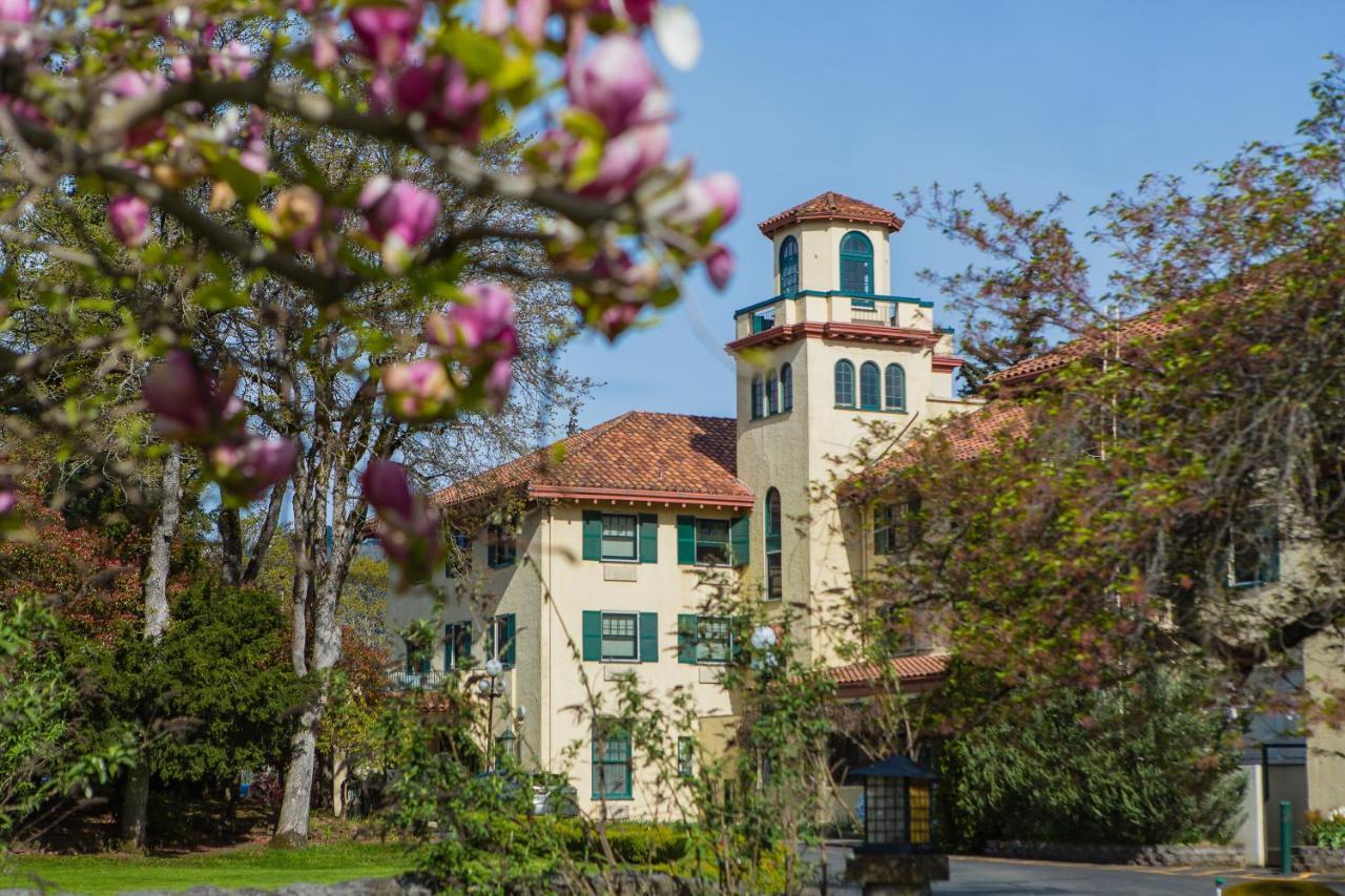 Columbia Gorge Hotel & Spa Гуд-Рівер Екстер'єр фото